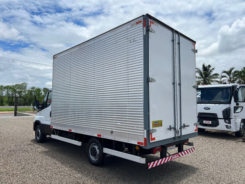 Iveco Daily 45-160 2023 Baú Completo