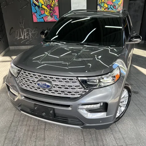 Ford Explorer Platinum