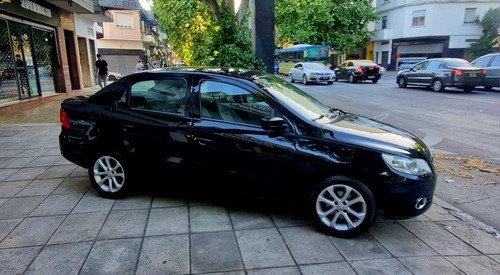 Volkswagen Voyage 1.6 Highline Imotion