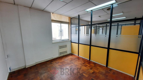 Oficina 10 Ambientes (dividida En 2 C/entr Indep) En Mitre Al 600 - 250 M2 - Centro