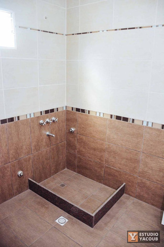 Dúplex En Venta - 4 Dormitorios 4 Baños - Cocheras - 270mts2 - San Carlos, La Plata