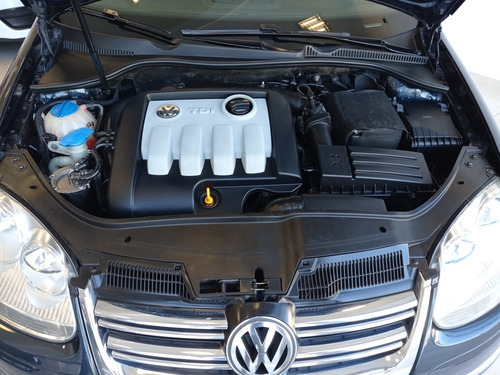 Volkswagen Vento 1.9 I Luxury Dsg 2010