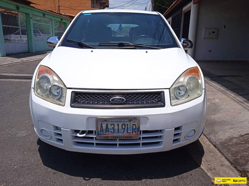 Ford Fiesta Max