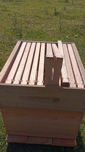 Material Apicola Cajon Media Alza