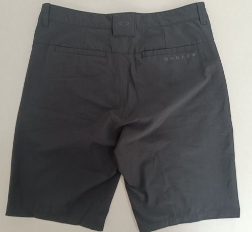 Short Oakley Regular Fit Stretch 30 Estilo Acuático (Usado)