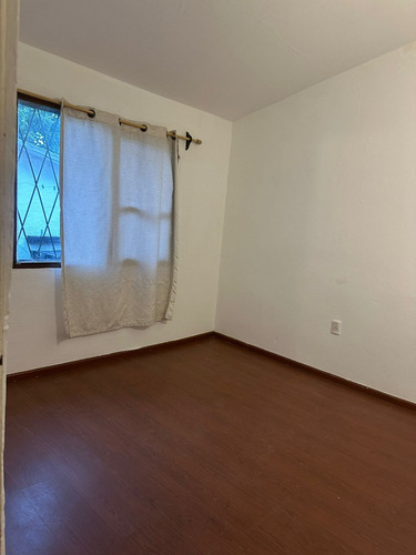 Linda Casa De Dos Dormitorios En Lagomar Sur