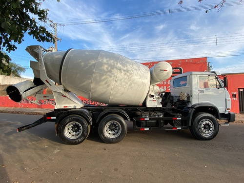 Imagem 3 de 15 de Caminhao Betoneira Volks 26260