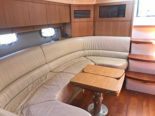 Lancha Fairline 47 Pês - Semi -nova