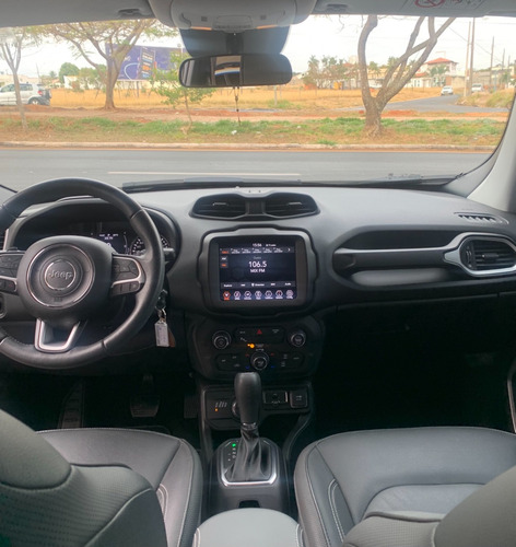 Imagem 7 de 10 de Jeep Renegade Longitude 2.0 Preto 2020
