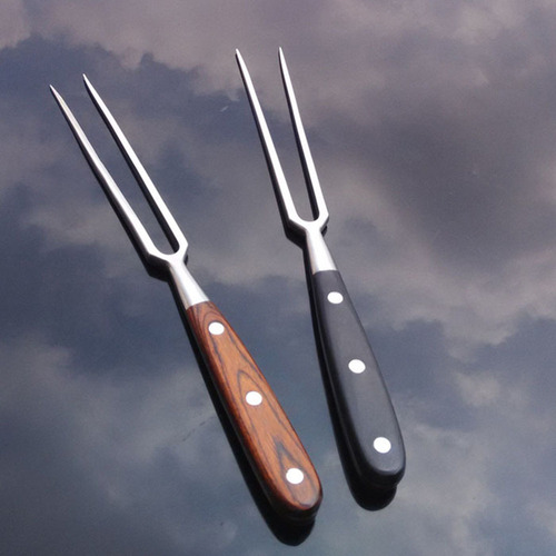 . Garfo Para Churrasco Com Cabo De Madeira Aço Inoxidável