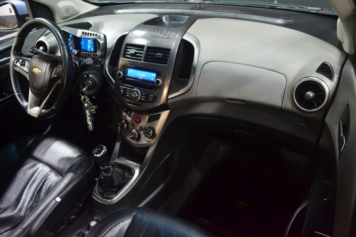 Imagen 11 de 14 de Chevrolet Sonic 1.6 Ltz Mt 2012