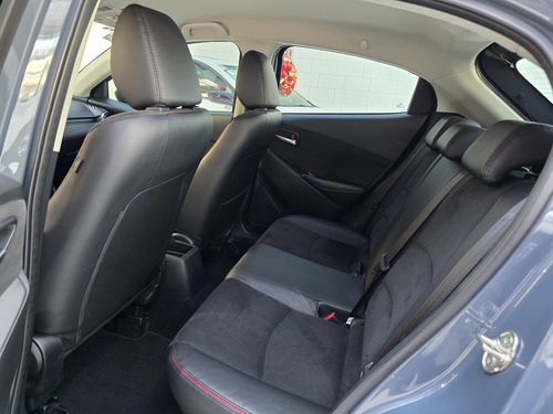Mazda Mazda 2 2.0 Signature Hatchback At