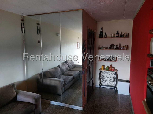 Amplio Apartamento En Venta En El Valle