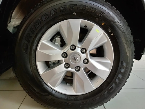 Imagen 25 de 25 de Toyota Hilux Sr 2.4tdi 150cv 4x2 Mt 0km Entrega Inmediata
