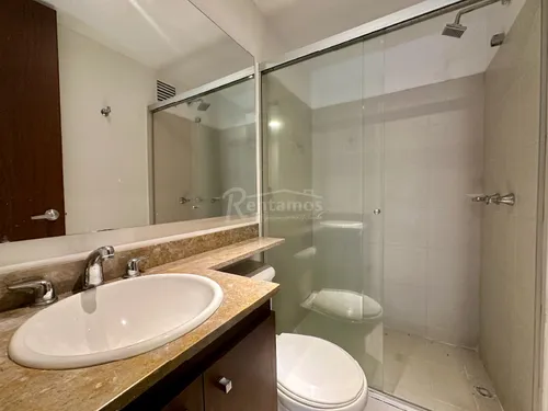 Apartamento En Arriendo En El Esmeraldal. Cod A776066