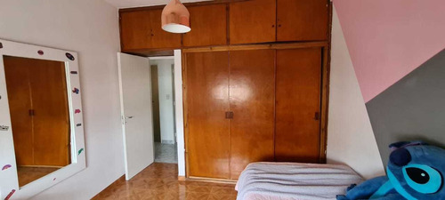 En Venta En El Palomar Zona Colegio Emaus Chalet En Dos Plantas Sobre Lote De 230m2 Permuto Por Chalet En Comarcas De Lujan O Simil F: 8292