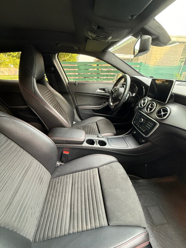 Mercedes-Benz Clase GLA 1.6 Gla250 Amg-line 211cv