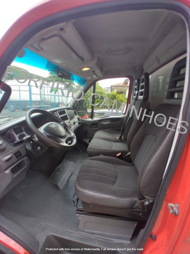 Imagem 5 de 15 de Iveco 35s14