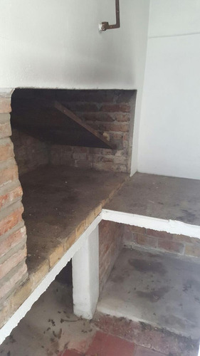 Próx Ramón Anador Y L. A. De Herrera, 100 M2, Casa De Altos, Con Renta !!