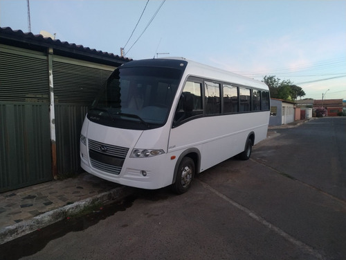 Marcopolo W8