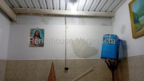 Amplio Local Comercial En Venta En Pleno Centro De Barquisimeto, A Pie De Calle En La Avenida 20 - M -c -t- #// Monica Carrasquel, Rah Centro Occidente /*# Oportunidad De Inversion