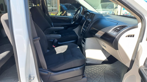 Dodge Grand Caravan 3.7 Sxt At