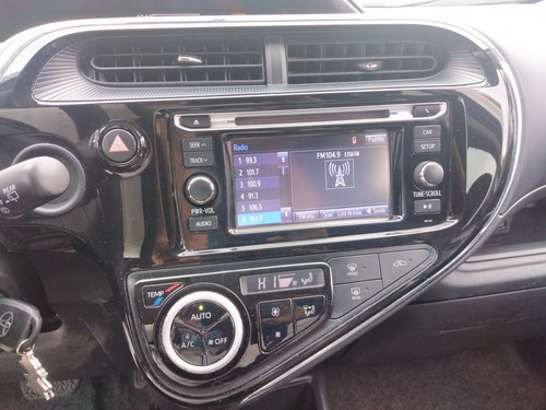 Imagen 12 de 15 de Toyota Prius Hb 5 Ptas Paquete C