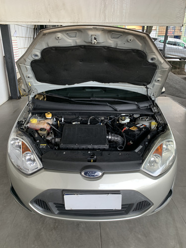 Ford Fiesta Ford Fiesta Hatch SE Rocam 1.6 (Flex)