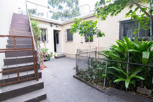 Vendo Casa Muy Linda Con Todo Lo Que Buscas. P. U 178m2 Jardín, Garaje, 3 Dorm, 2 Baños, Fondo, Parrillero, Azotea, Todo En Una Planta. Usd 265.000 Dólares