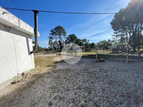 Venta De Casa Y Terreno En Parque Del Plata Norte