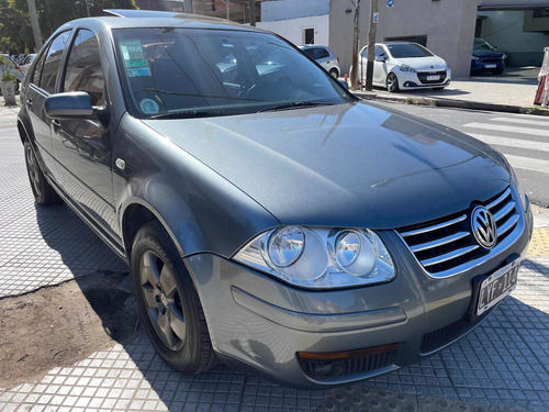Imagen 3 de 14 de Volkswagen Bora 2012 1.9 Trendline I 100cv