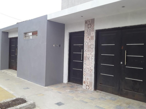 Imagen 2 de 11 de Casa Ph En Venta - 3 Ambientes - Condominio - Castelar Norte