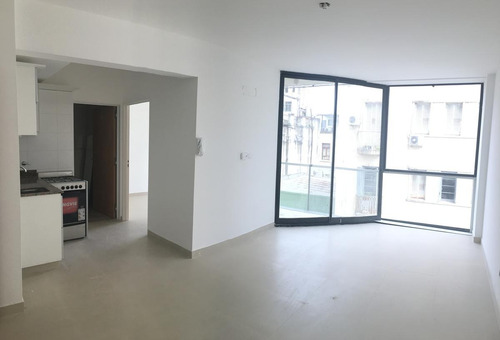 Tacuari Y Belgrano - Piso Alto - Apto Profesional - 100% Luz