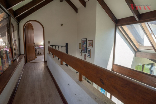 Casa En Venta De 5 Dorm. En Vitacura