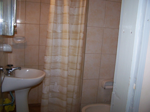 Dpto. Interno Para 6 Personas A 1 Cuadra Del Mar Y 2 De La Peatonal.