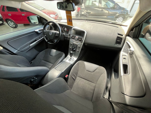 Volvo XC60 2.0 T5 COMFORT FWD TURBO GASOLINA 4P AUTOMÁTICO