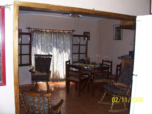 Imagen 3 de 8 de Venta De Casa P. Único En El Centro De Durazno. Piscina