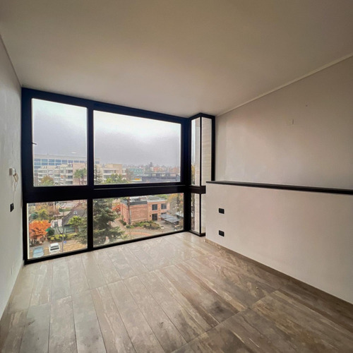 Lujoso Depto La Dehesa 1dorm 1baño + Terraza