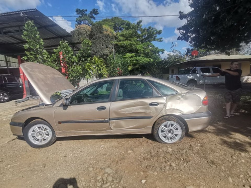 Se Vende Renault Laguna Para Repuestos Tel: 8840-8992