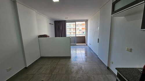 Mono Ambiente Super Amplio- Impecable Estado - Balcon