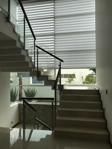Hermosa Residencia En La Ceiba A La Venta