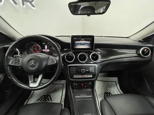 Mercedes-Benz Clase CLA 1.6 200 Sport At