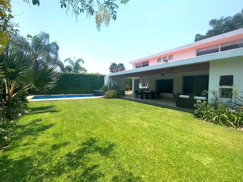 Casa En Venta Con Excelente Ubicación