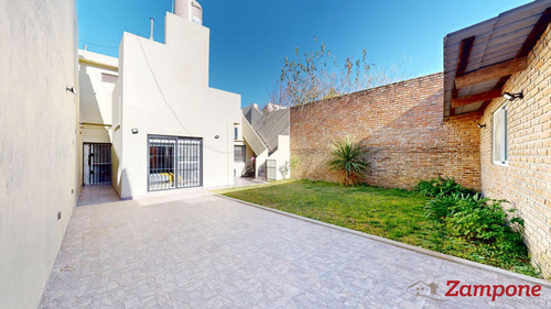 Casa En Venta En Vélez Sarsfield, Monte Castro, Cochera Fondo Terraza