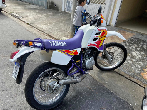 Imagem 3 de 5 de Yamaha Dt200r