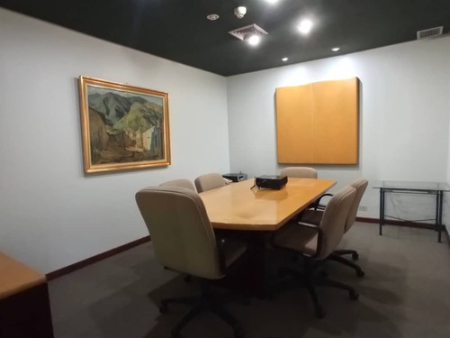 Alquiler De Oficina En Chuao | 6cub + Sala De Conf | 3b-3pe | Ref:1.600