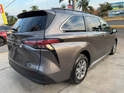 Toyota Sienna 3.5 Xle At