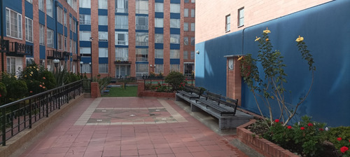 Apartamento En Venta En Techo Conjunto Terrazas De Castilla 4 Cra 81b Cll 6c. 71 M2, 3 Hab, 2 Baños. Parqueadero Comunal. 261 Millones.