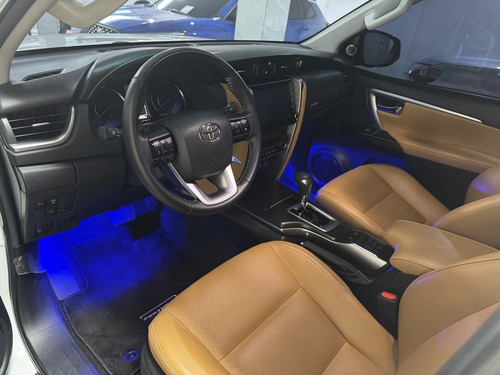 Toyota Fortuner Vxr V6
