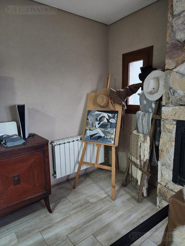 Casa Al Lago En Venta En El Barrio Muelles, Puertos / Escobar